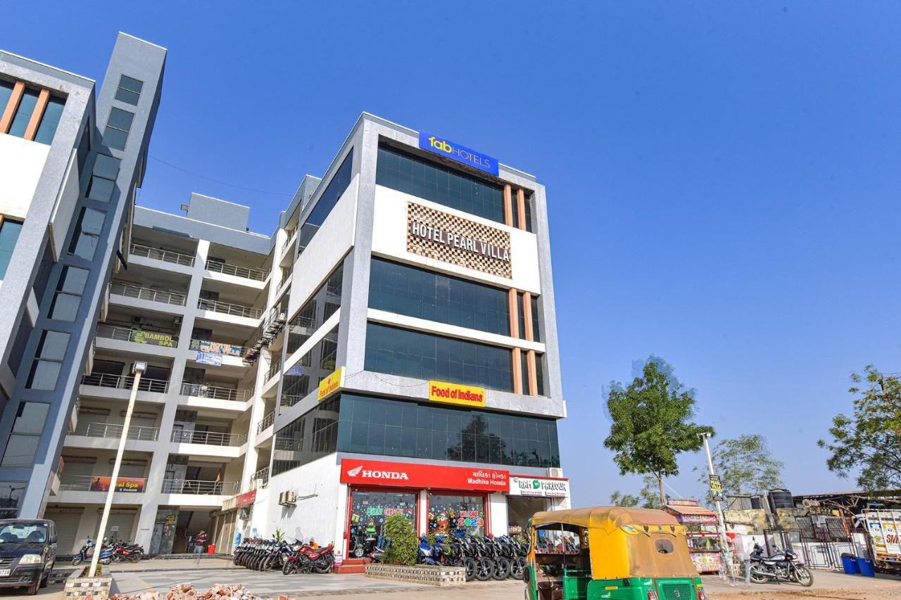 Fabexpress Pearl Villa Ahmedabad Exterior photo